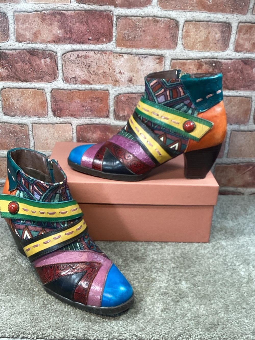 Socofy Retro Boho Multicolor women’s ankle boots size 40 eu size 9.5-10